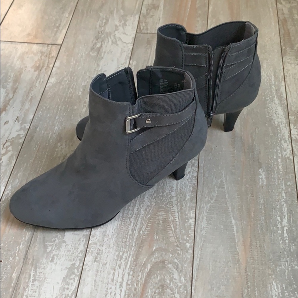 🔥4/$20 NEW dexflex gray bootie!